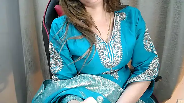 Hott_Niya live sex cam