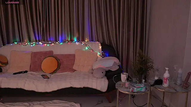 Ellis_Moonlite's cam snapshot