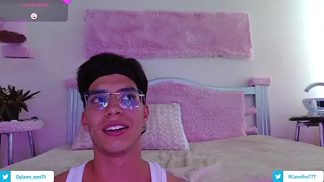 COUPLEHOTTDF's cam snapshot