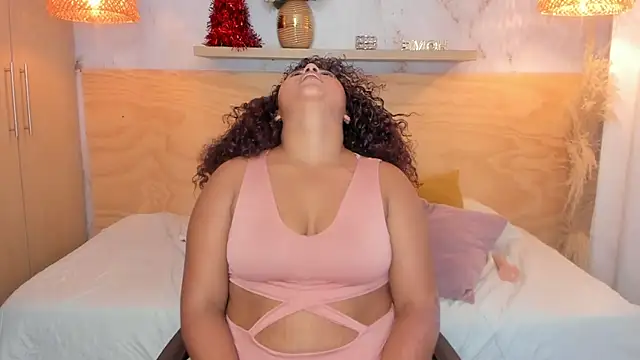 Soophie_taylor3's cam snapshot