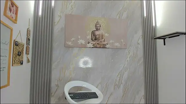 HEART_OF_MILAMBER's cam snapshot