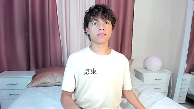 Honeymoon_sariel's cam snapshot