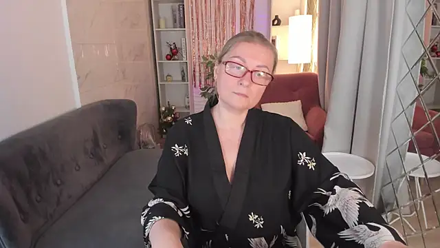 AlexandraKind's cam snapshot