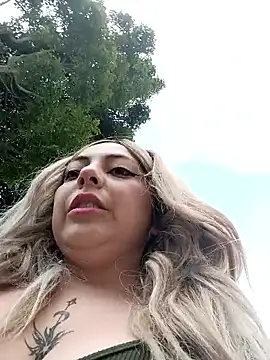 madelaine- live sex cam