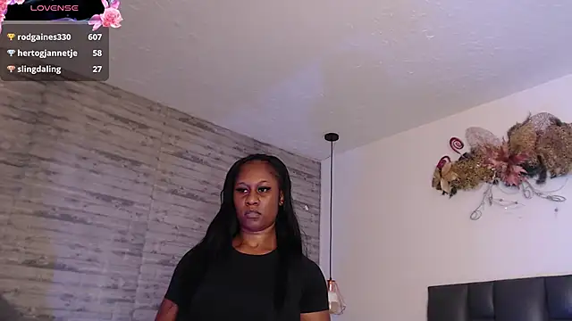 TinnaCobb's cam snapshot