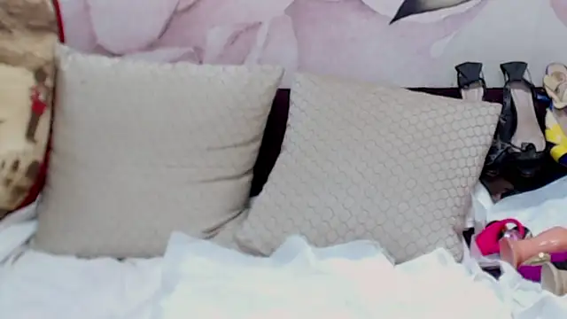 sweetymommyRina live sex cam