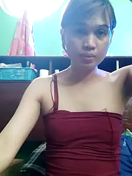 QueenSoreal live sex cam