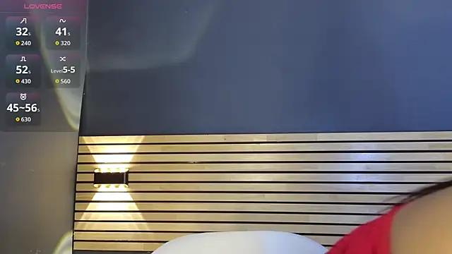 sara_saenz99 live sex cam