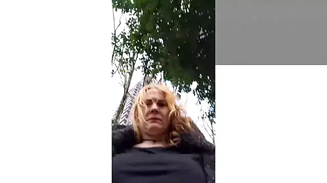 AllyKityKay live sex cam