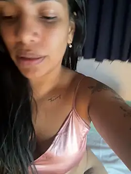 ArielleMillerr-'s cam snapshot