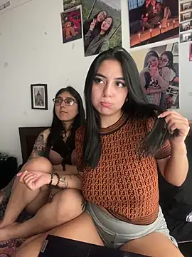 PamelaFtMia's cam snapshot