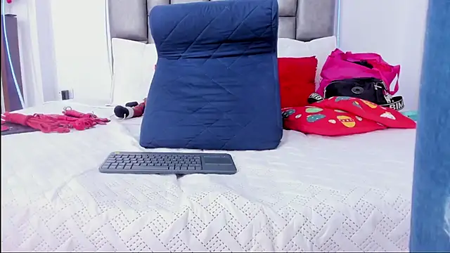 sarahhernandez's cam snapshot