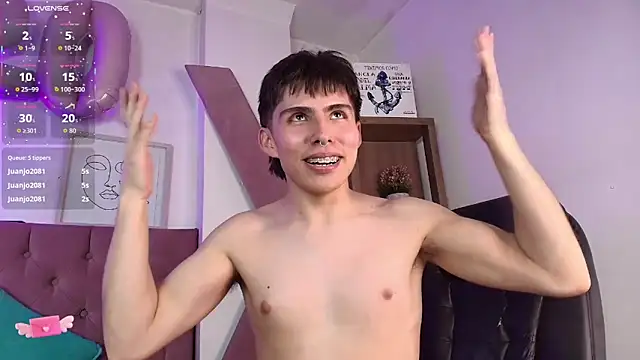 PepperTwink live sex cam