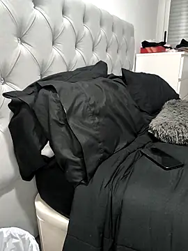 Alyssa_76 live sex cam