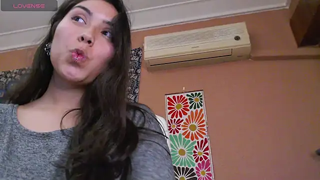 IntimateTales's cam snapshot