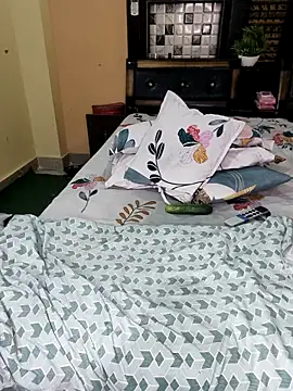 PRIYA_22's cam snapshot