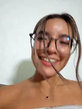 Pretty_roxxyy's cam snapshot