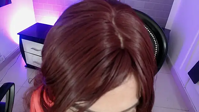 aleesha_cameron02's cam snapshot