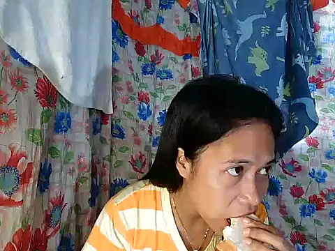 PinaySkinnyGirl's cam snapshot