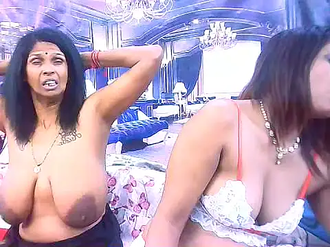 IndianSexyAss's cam snapshot