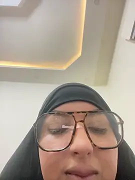 BustyAllyy live sex cam