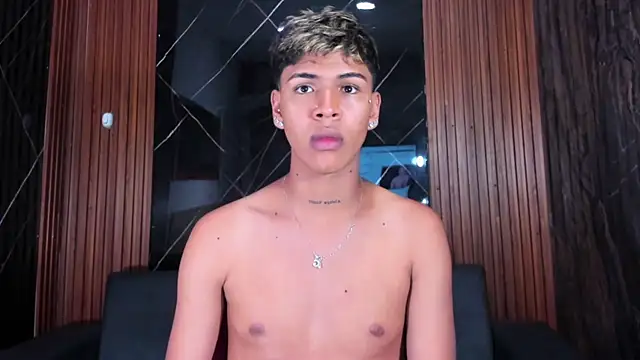 Timmy_Kiing_ live sex cam