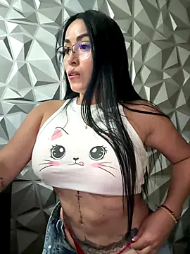 areviklusine1's cam snapshot