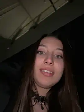 ICrazyOneIRL live sex cam