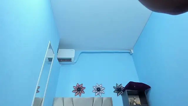 Adrianasex_69x's cam snapshot