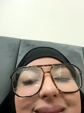 BustyAllyy's cam snapshot