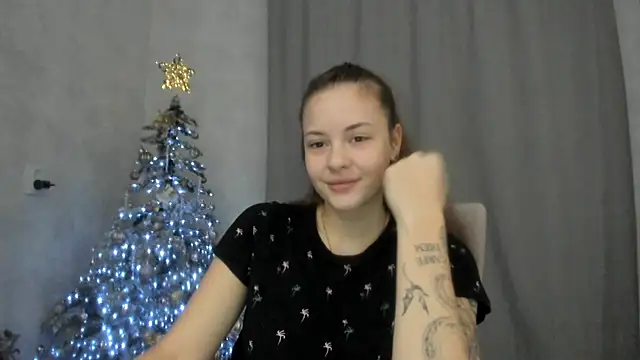 why_again_me's cam snapshot