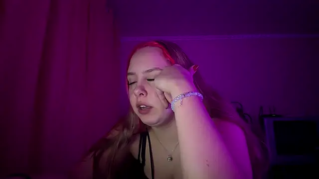 ZoraDearmon's cam snapshot