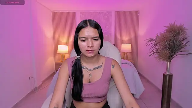 sara_jjones's cam snapshot