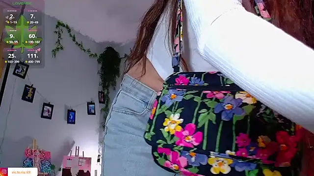 VickyJackson_'s cam snapshot