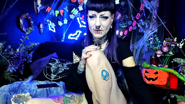 Purple_Coffin666's cam snapshot