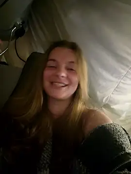 VanLifeVixen's cam snapshot