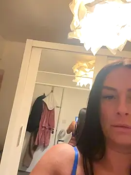 Islaymae_gilf's cam snapshot