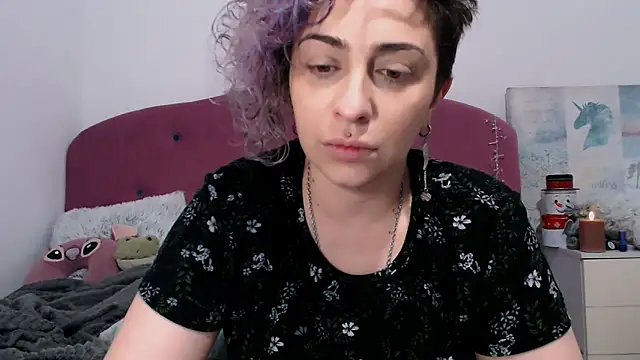 AAARUNY's cam snapshot