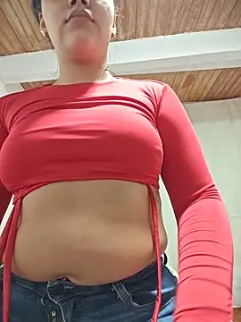 Julia-Blair's cam snapshot