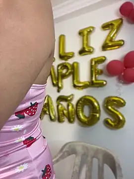 JuanitaMore01 live sex cam