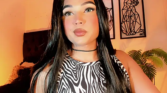 Zz_hornysTS_ live sex cam