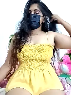 SLZAARA live sex cam