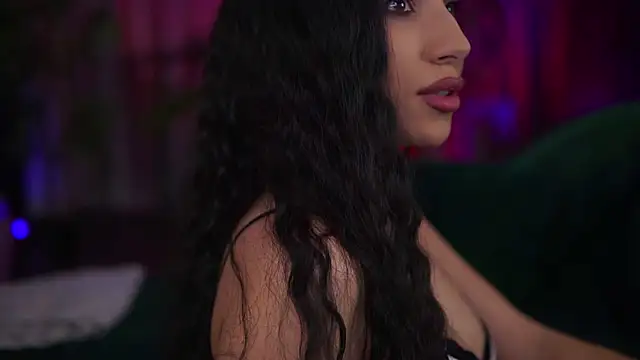 GinaValentinna's cam snapshot