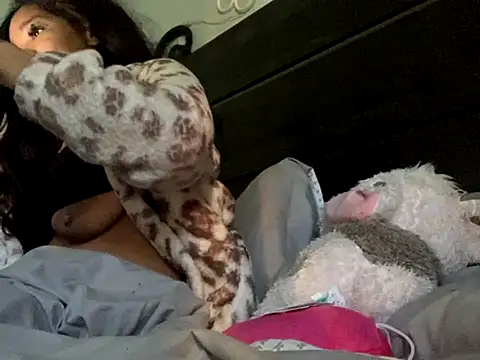 Ahlanacherae_creamz's cam snapshot