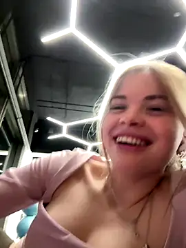 SMELLSEX's cam snapshot