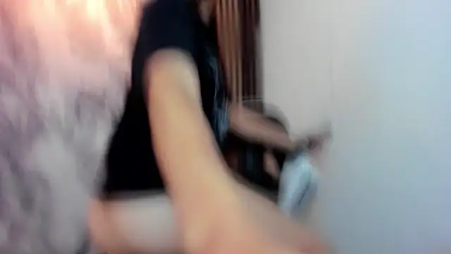 amy_innocent_1's cam snapshot