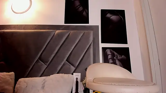 brenda_nova18's cam snapshot