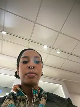 Your_Paris's cam snapshot