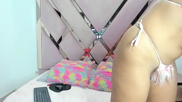 Ladymadinght's cam snapshot