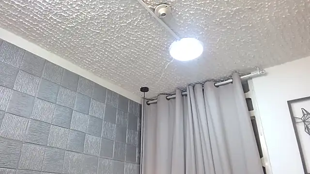 JackSwan18 live sex cam